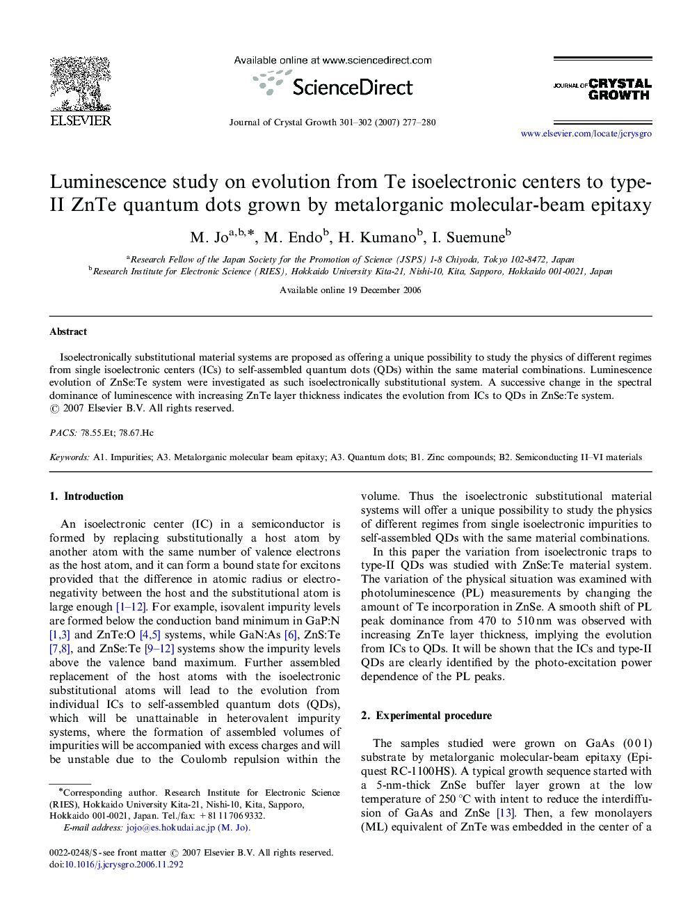 Luminescence study on evolution from Te isoelectronic centers to type-II ZnTe quantum dots grown by metalorganic molecular-beam epitaxy