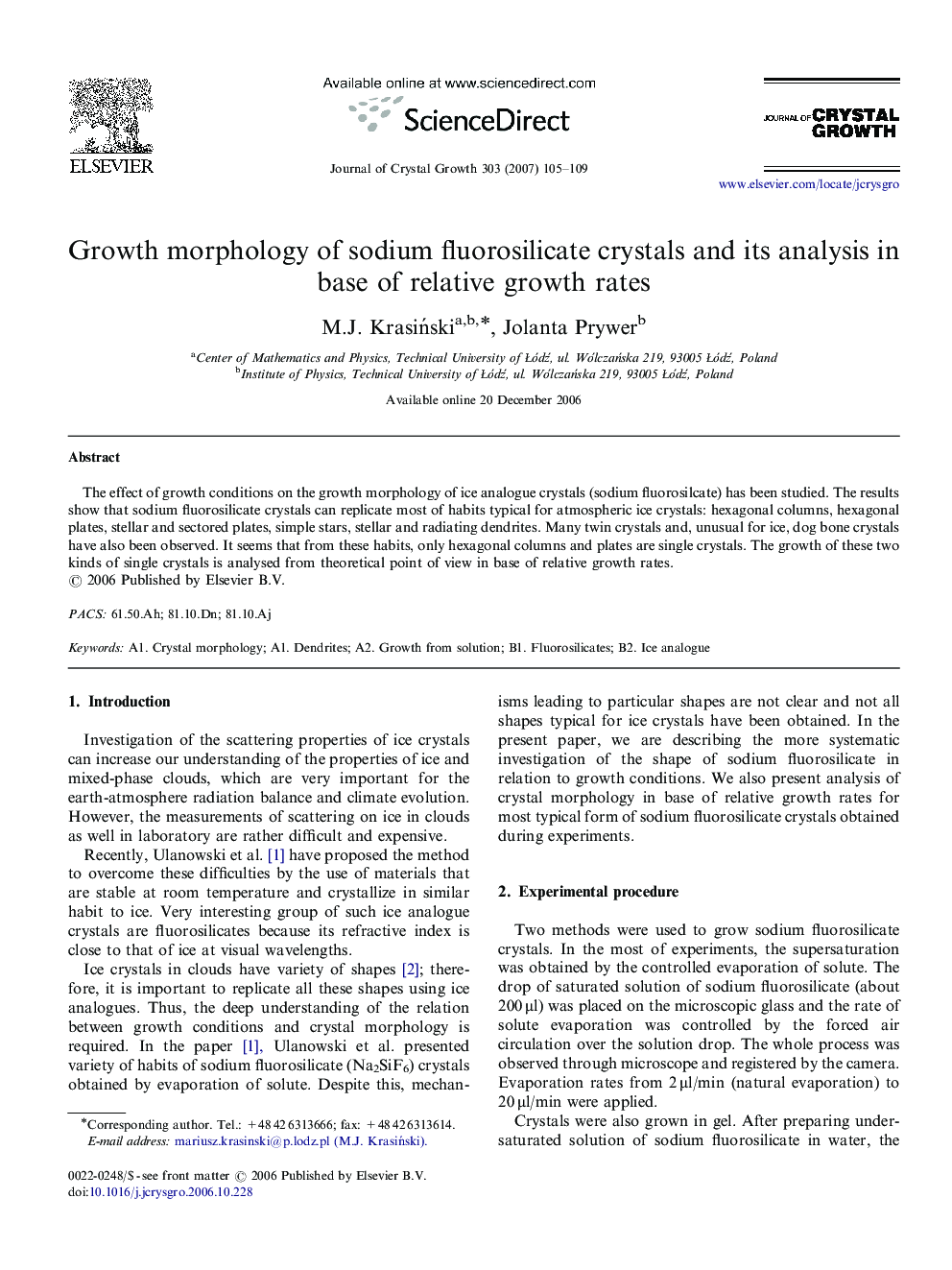 Growth morphology of sodium fluorosilicate crystals and its analysis in base of relative growth rates