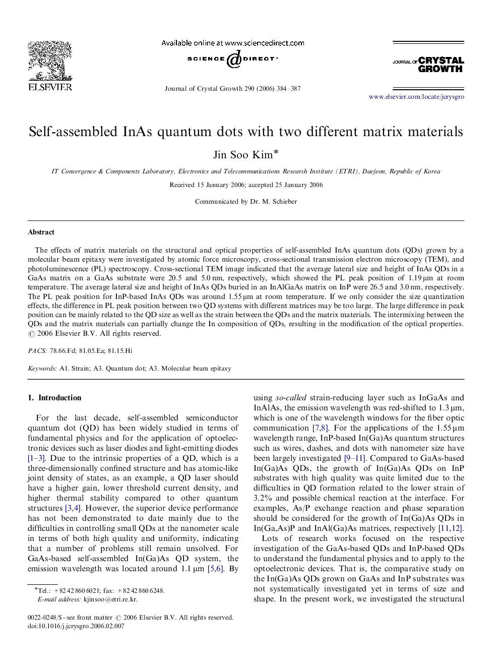 Self-assembled InAs quantum dots with two different matrix materials