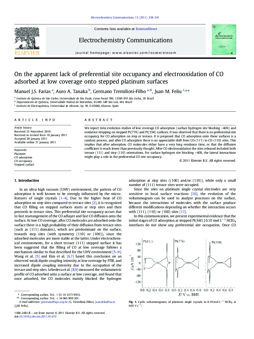 On the apparent lack of preferential site occupancy and electrooxidation of CO adsorbed at low coverage onto stepped platinum surfaces