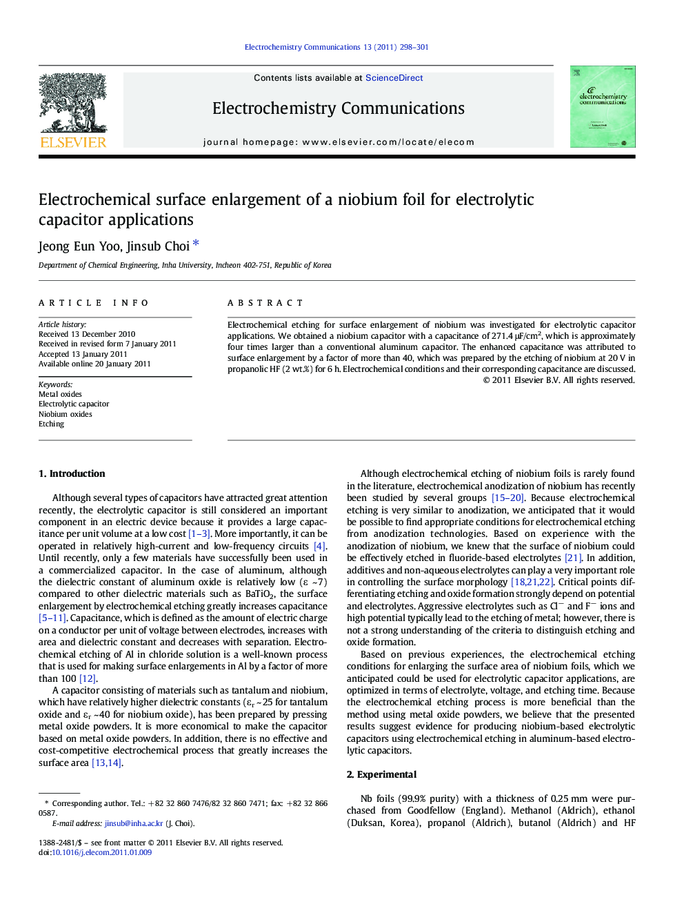 Electrochemical surface enlargement of a niobium foil for electrolytic capacitor applications