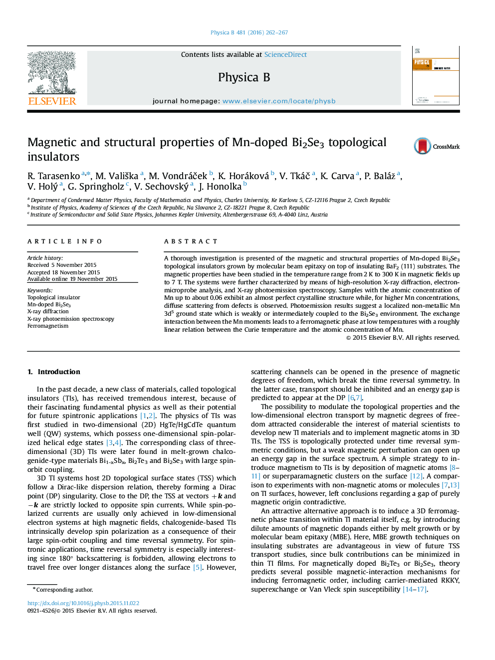 Magnetic and structural properties of Mn-doped Bi2Se3 topological insulators