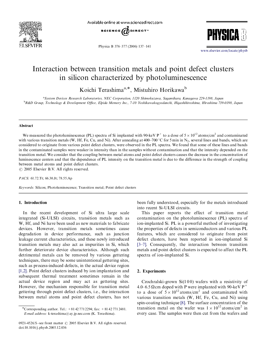 Interaction between transition metals and point defect clusters in silicon characterized by photoluminescence