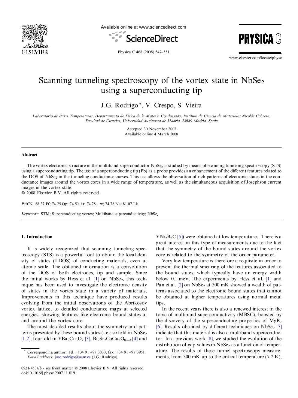 Scanning tunneling spectroscopy of the vortex state in NbSe2 using a superconducting tip