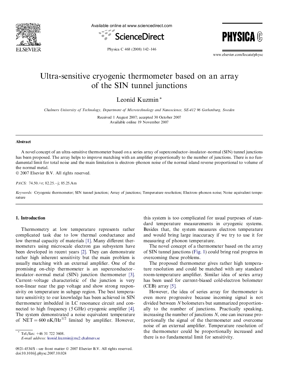 Ultra-sensitive cryogenic thermometer based on an array of the SIN tunnel junctions