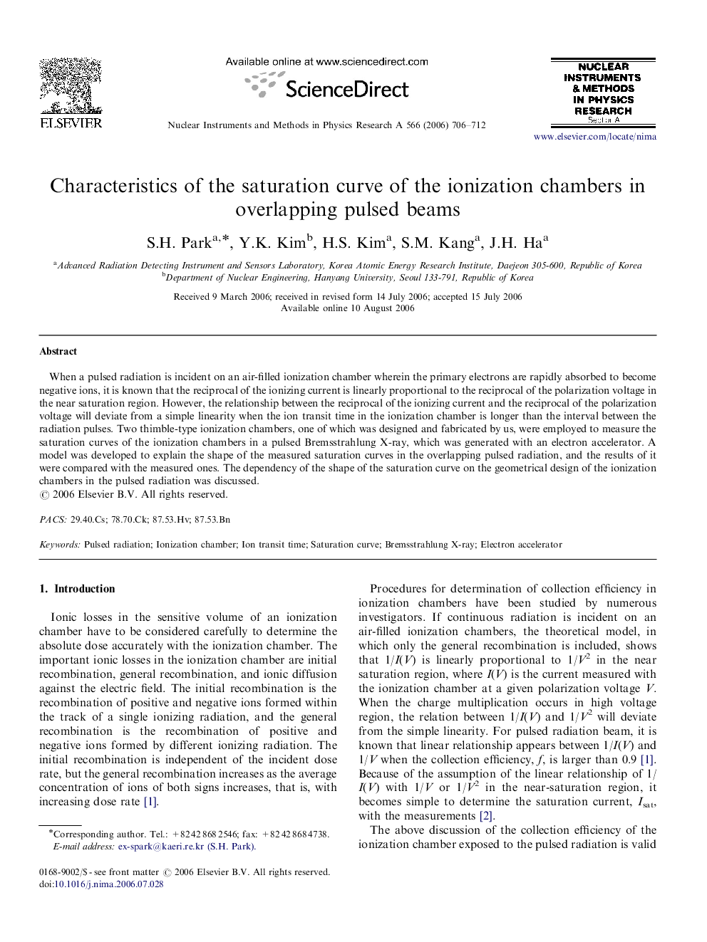 Characteristics of the saturation curve of the ionization chambers in overlapping pulsed beams