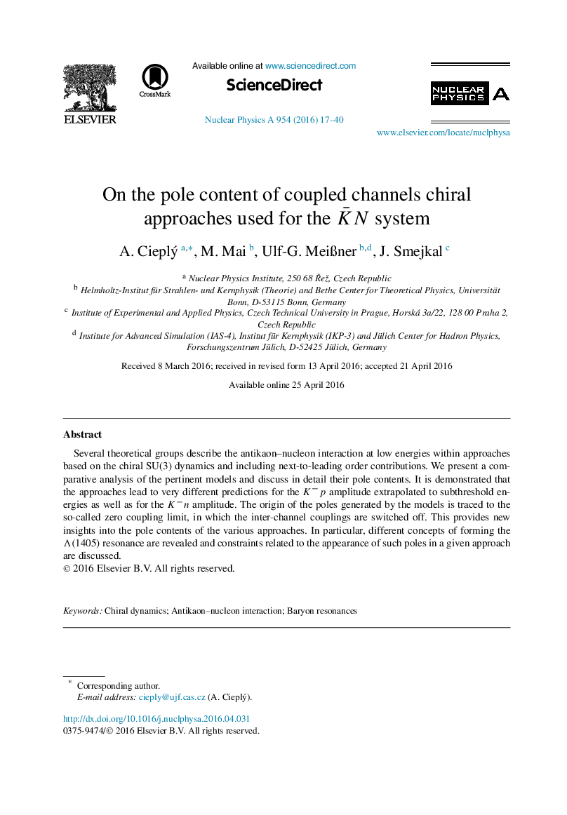 On the pole content of coupled channels chiral approaches used for the K¯N system