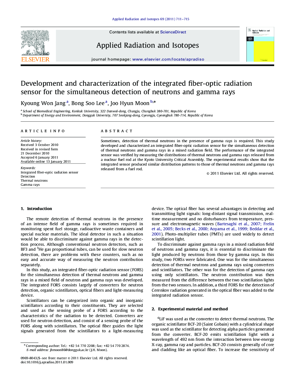 Development and characterization of the integrated fiber-optic radiation sensor for the simultaneous detection of neutrons and gamma rays