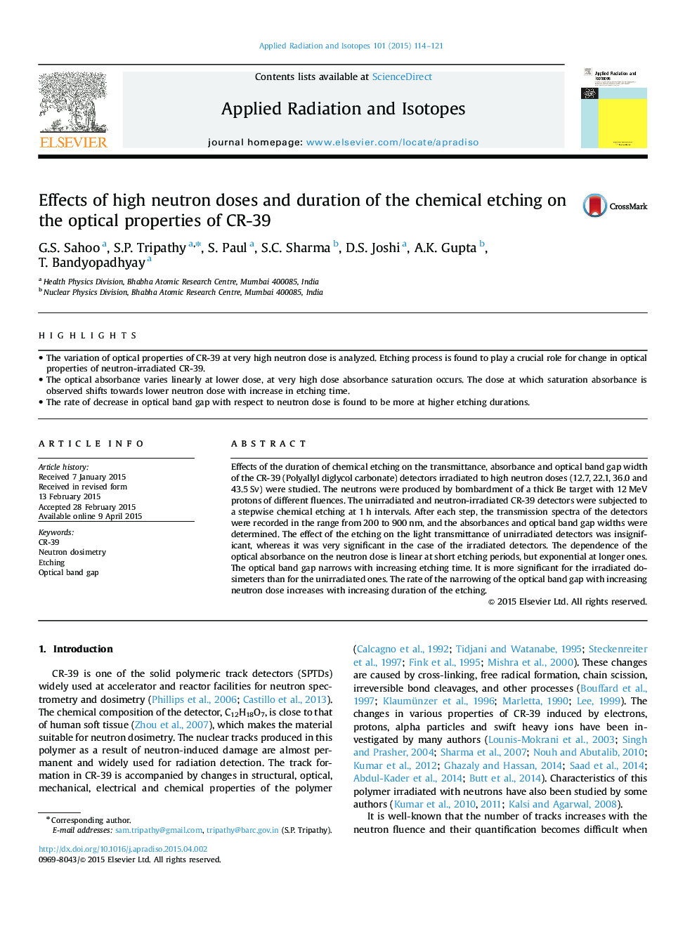 Effects of high neutron doses and duration of the chemical etching on the optical properties of CR-39