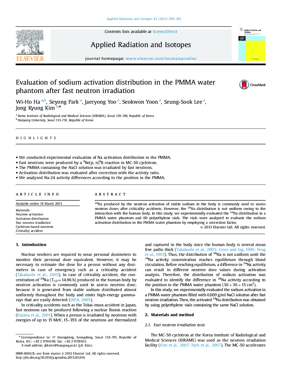 Evaluation of sodium activation distribution in the PMMA water phantom after fast neutron irradiation