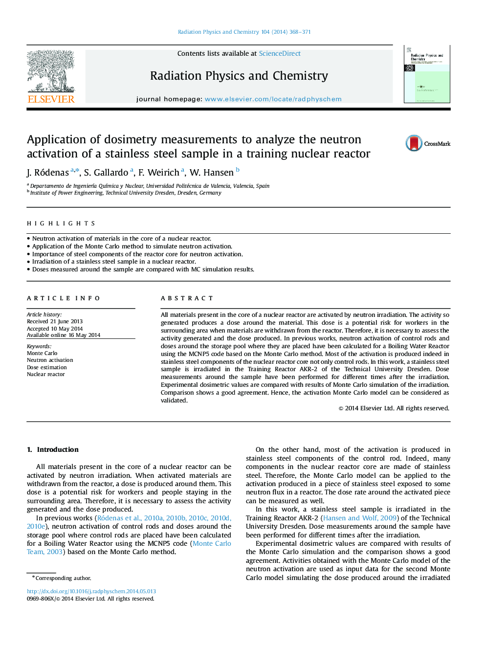 Application of dosimetry measurements to analyze the neutron activation of a stainless steel sample in a training nuclear reactor