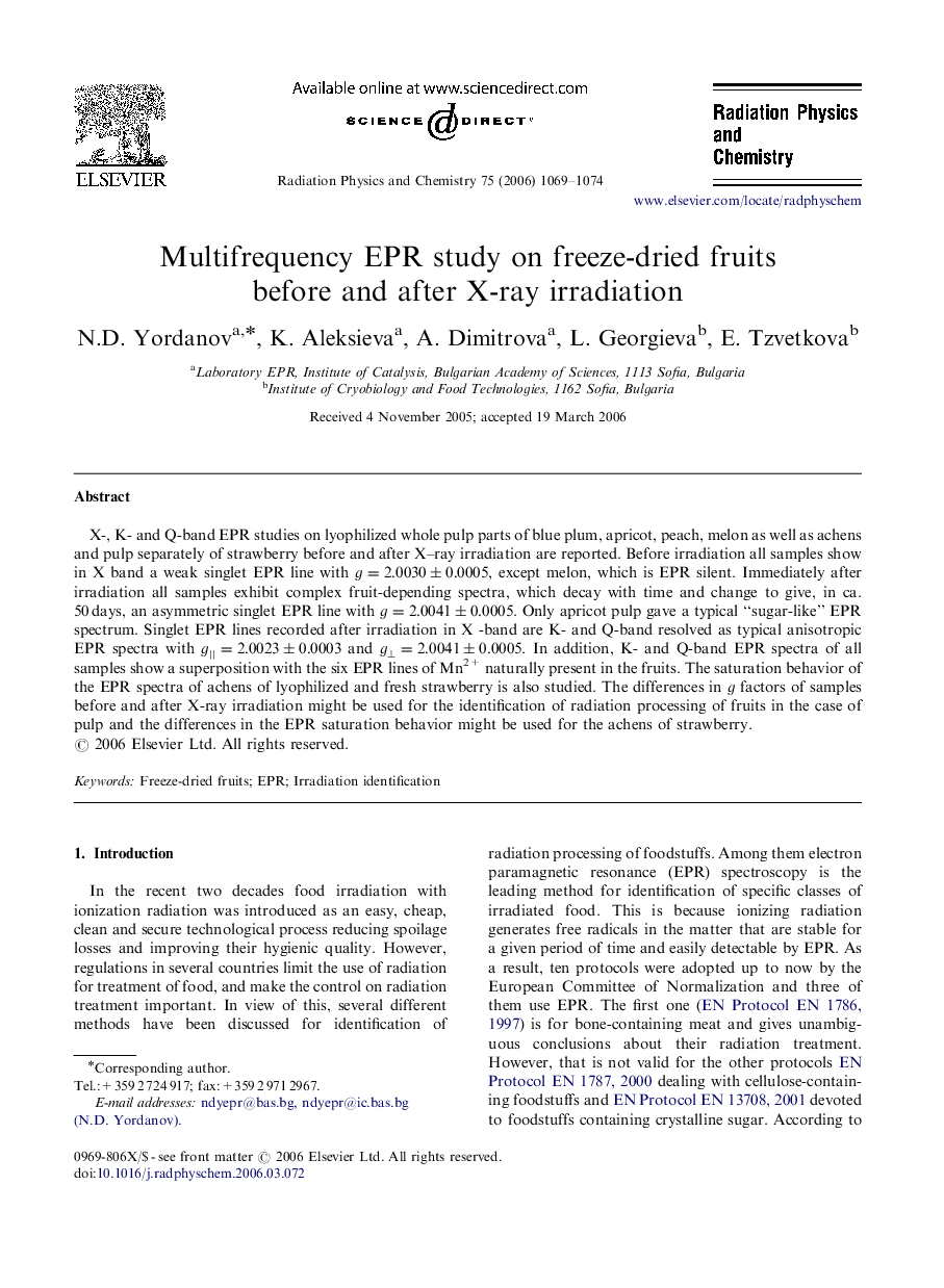 Multifrequency EPR study on freeze-dried fruits before and after X-ray irradiation