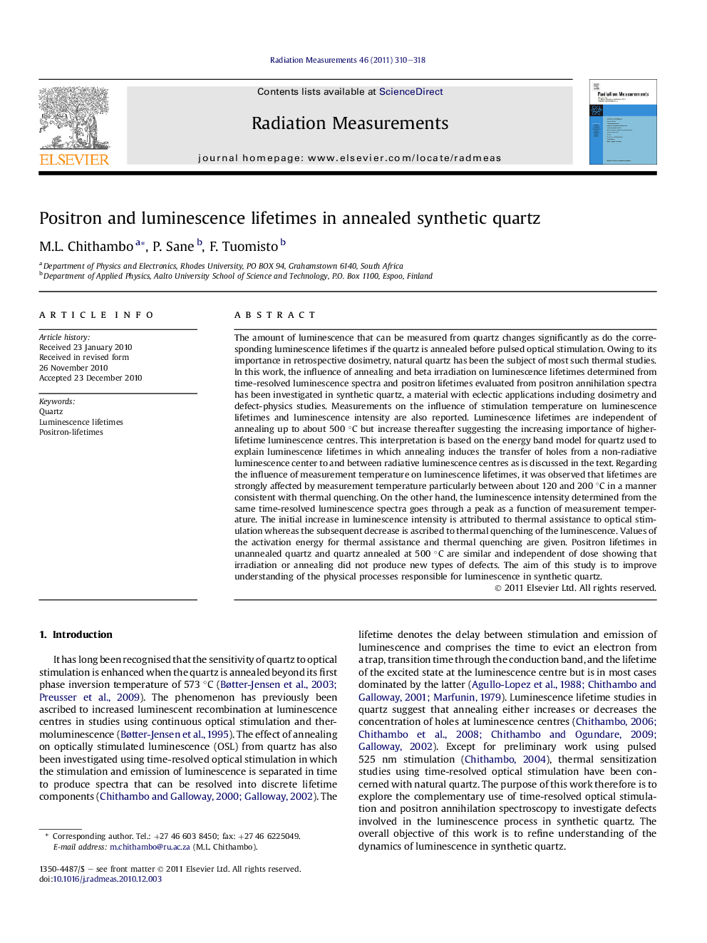 Positron and luminescence lifetimes in annealed synthetic quartz