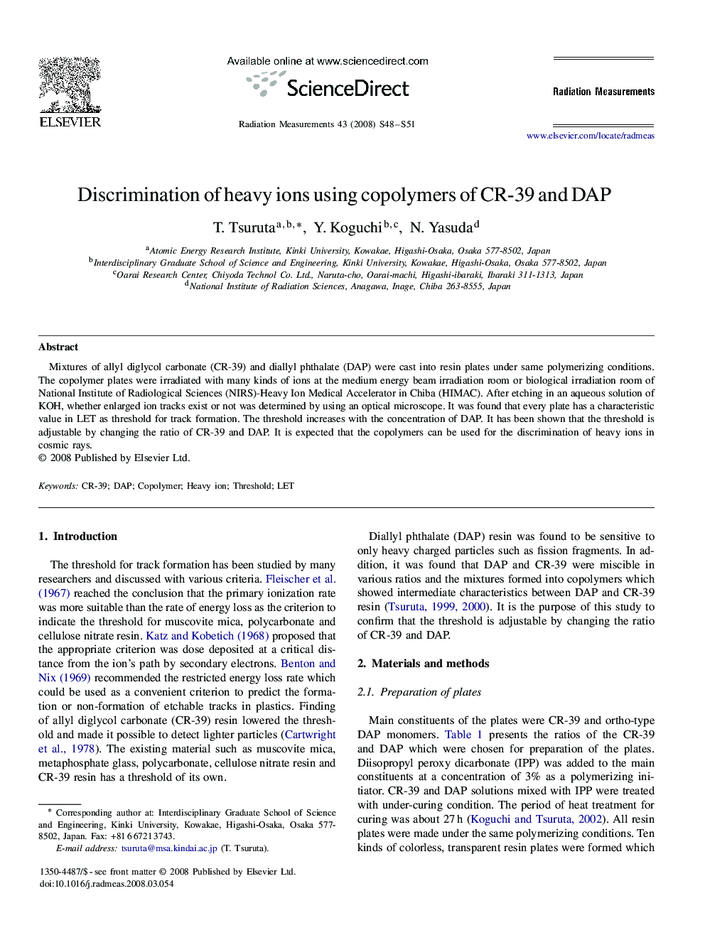 Discrimination of heavy ions using copolymers of CR-39 and DAP