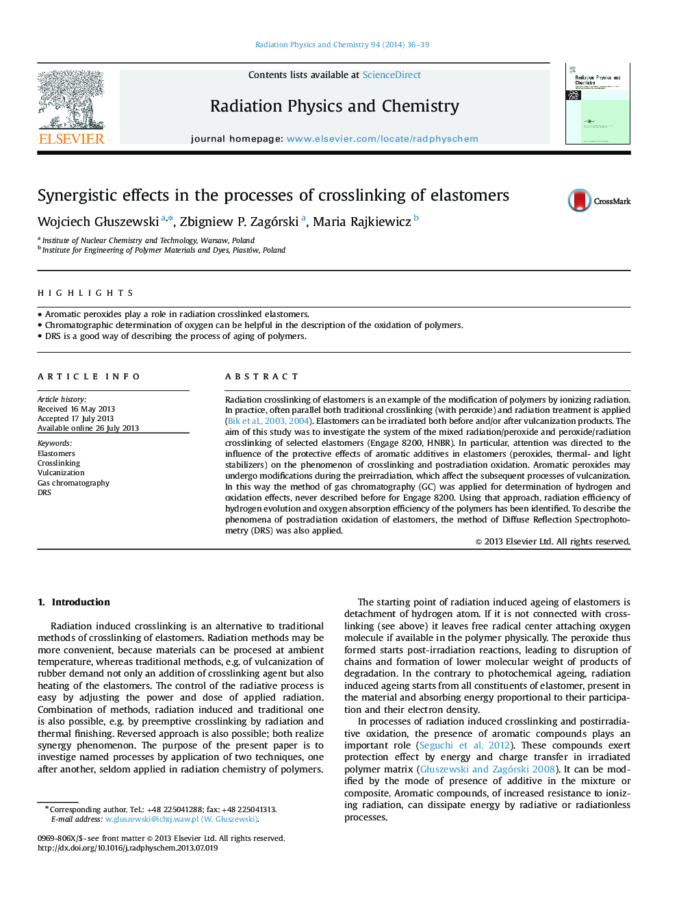 Synergistic effects in the processes of crosslinking of elastomers