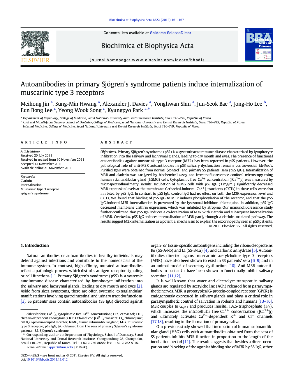 Autoantibodies in primary Sjögren's syndrome patients induce internalization of muscarinic type 3 receptors