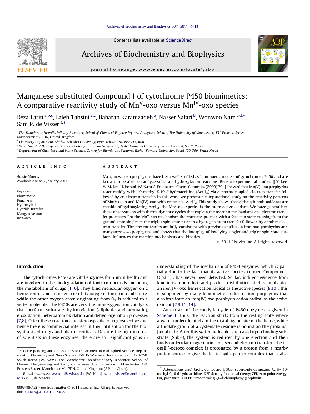 Manganese substituted Compound I of cytochrome P450 biomimetics: A comparative reactivity study of MnV-oxo versus MnIV-oxo species