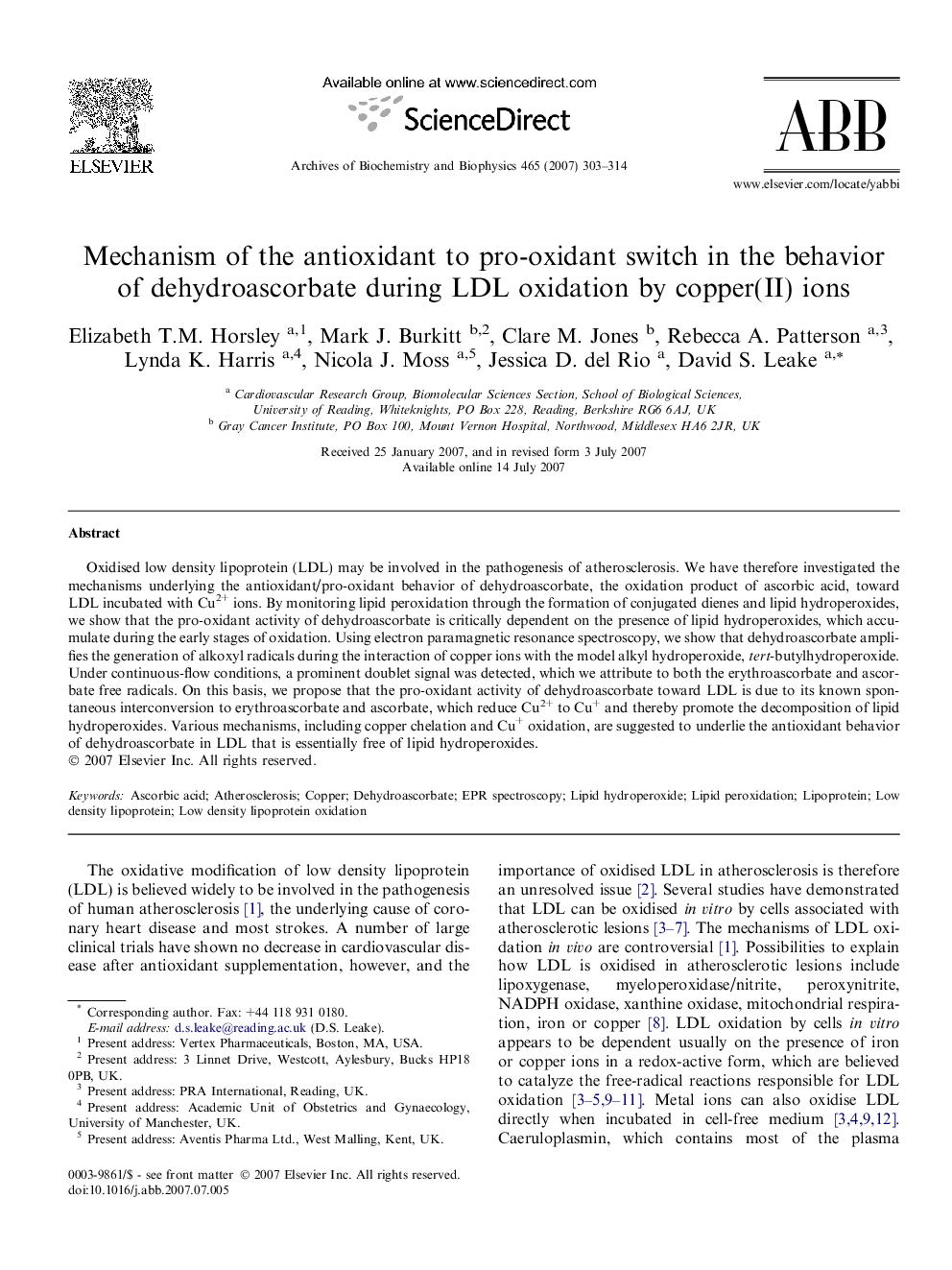 Mechanism of the antioxidant to pro-oxidant switch in the behavior of dehydroascorbate during LDL oxidation by copper(II) ions