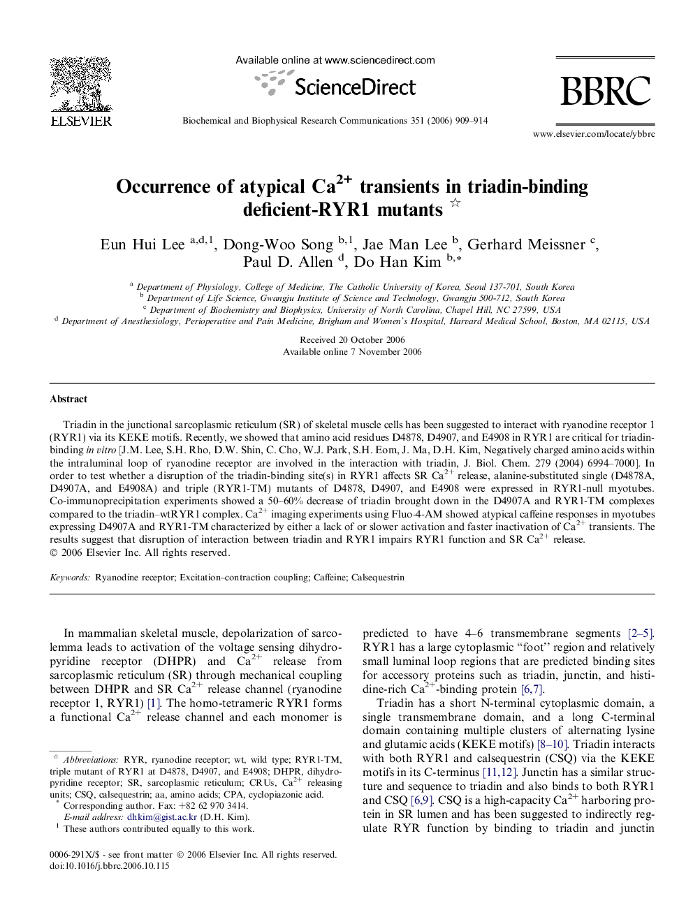 Occurrence of atypical Ca2+ transients in triadin-binding deficient-RYR1 mutants 