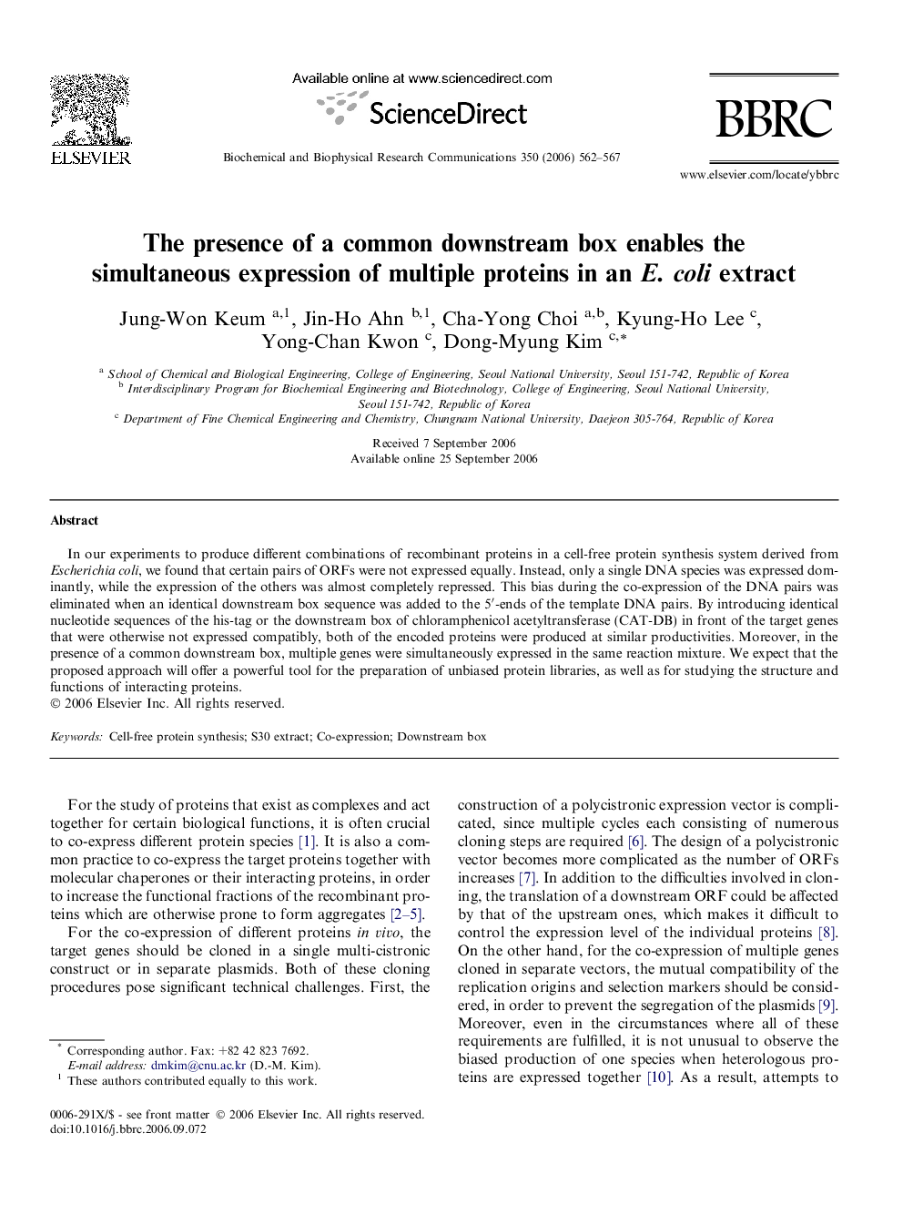 The presence of a common downstream box enables the simultaneous expression of multiple proteins in an E. coli extract