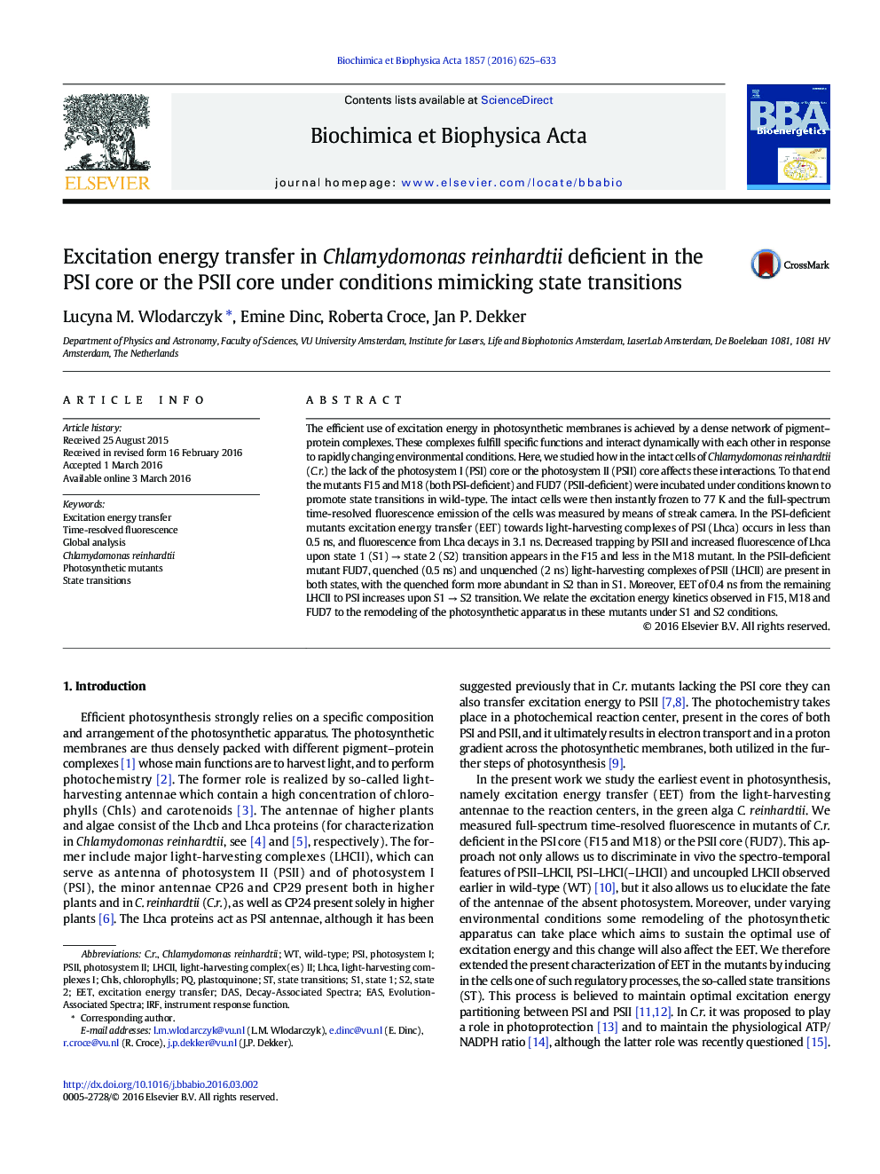 Excitation energy transfer in Chlamydomonas reinhardtii deficient in the PSI core or the PSII core under conditions mimicking state transitions