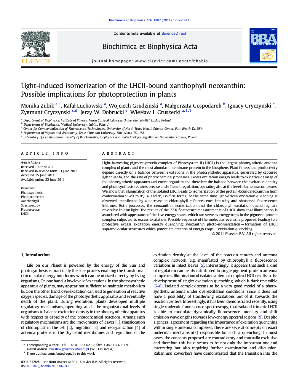 Light-induced isomerization of the LHCII-bound xanthophyll neoxanthin: Possible implications for photoprotection in plants