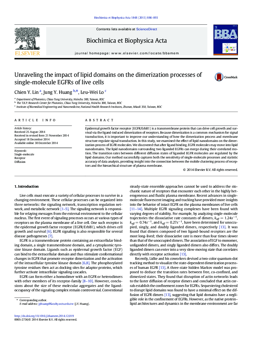 Unraveling the impact of lipid domains on the dimerization processes of single-molecule EGFRs of live cells