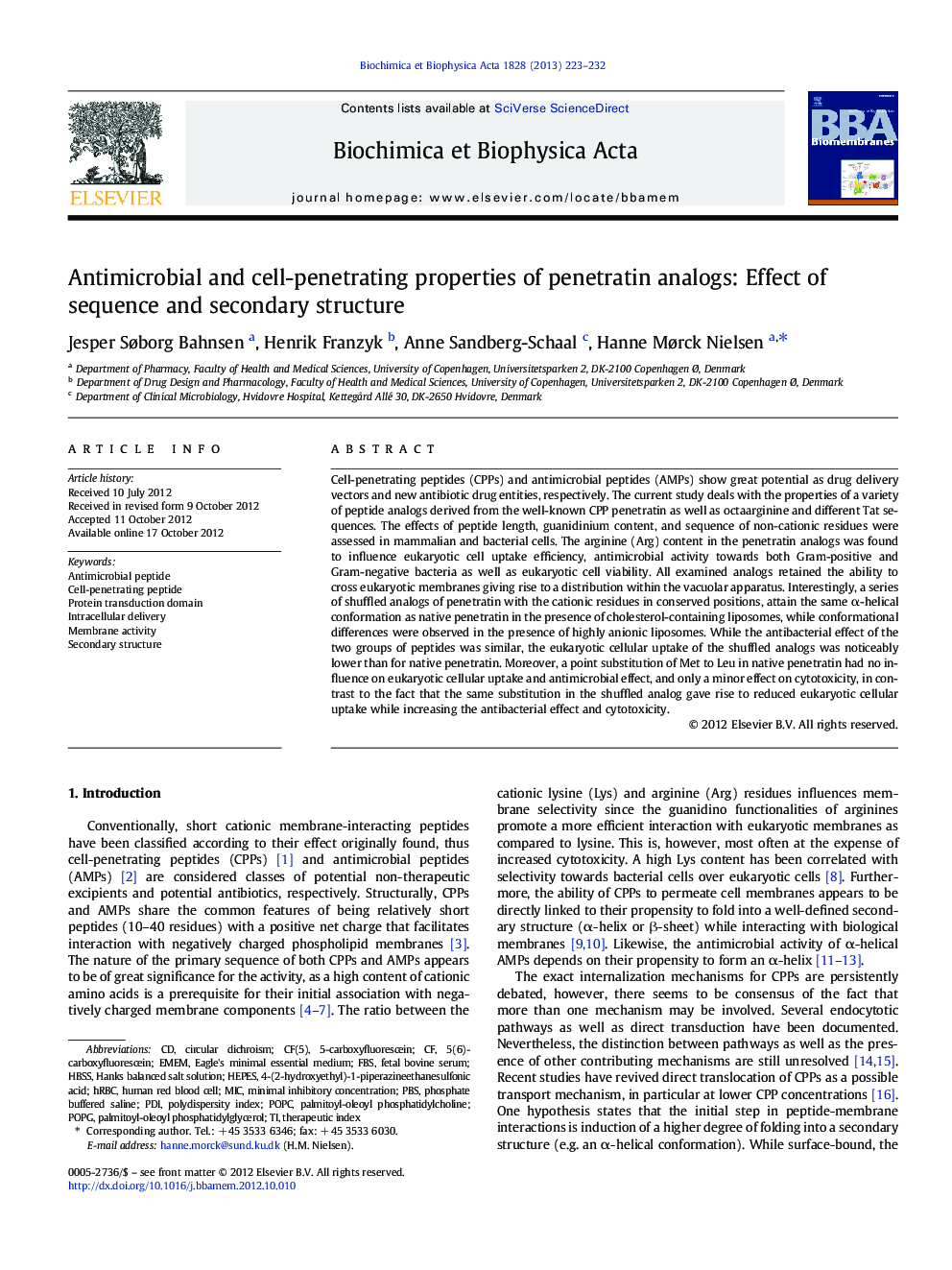 Antimicrobial and cell-penetrating properties of penetratin analogs: Effect of sequence and secondary structure