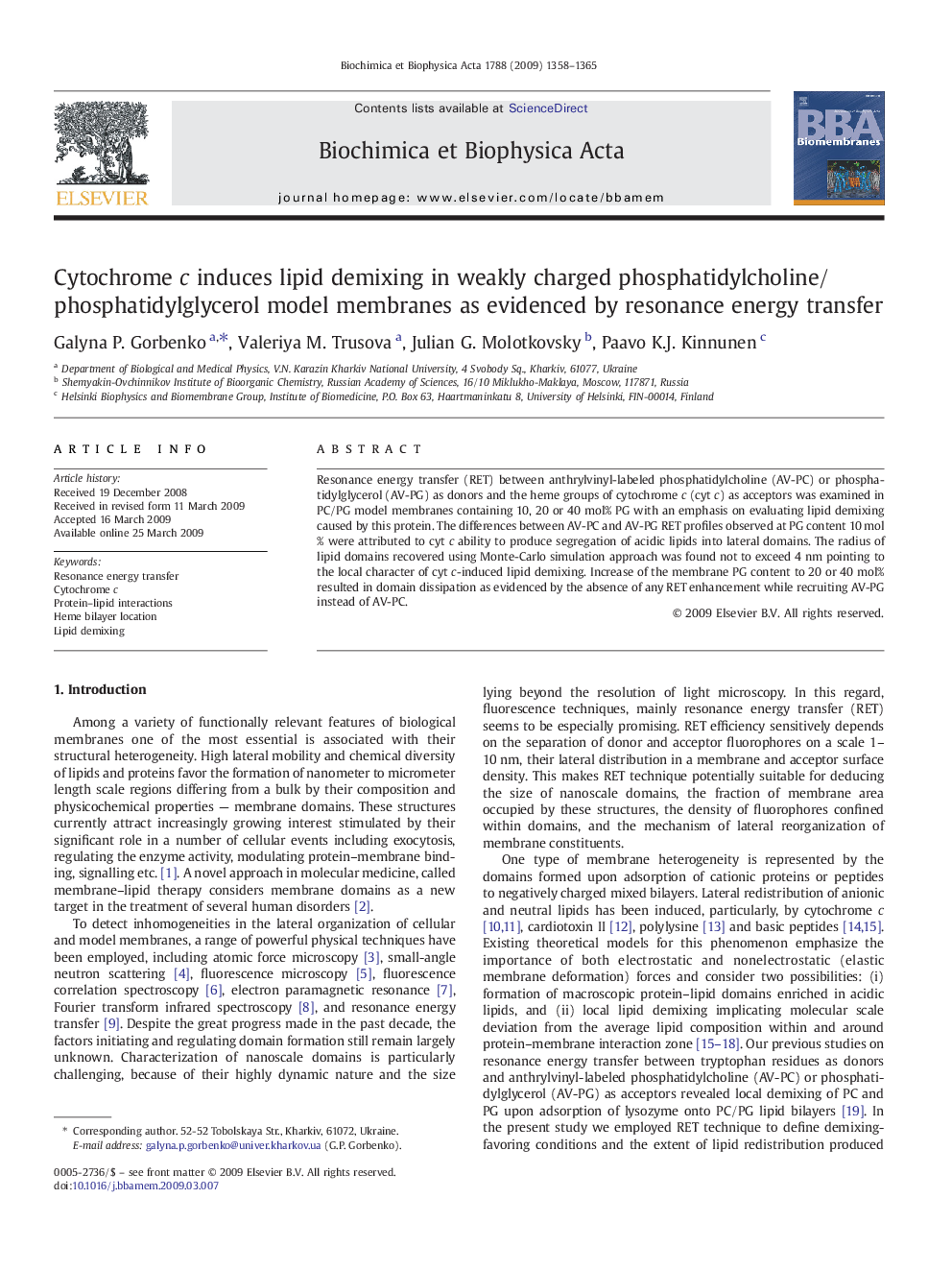 Cytochrome c induces lipid demixing in weakly charged phosphatidylcholine/phosphatidylglycerol model membranes as evidenced by resonance energy transfer