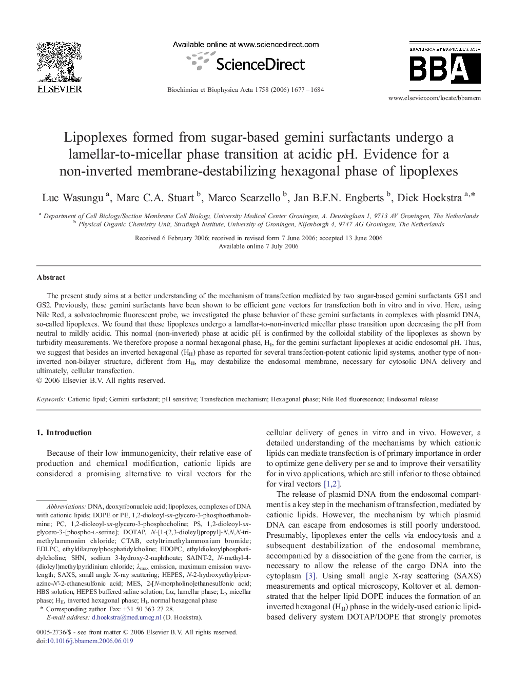 Lipoplexes formed from sugar-based gemini surfactants undergo a lamellar-to-micellar phase transition at acidic pH. Evidence for a non-inverted membrane-destabilizing hexagonal phase of lipoplexes