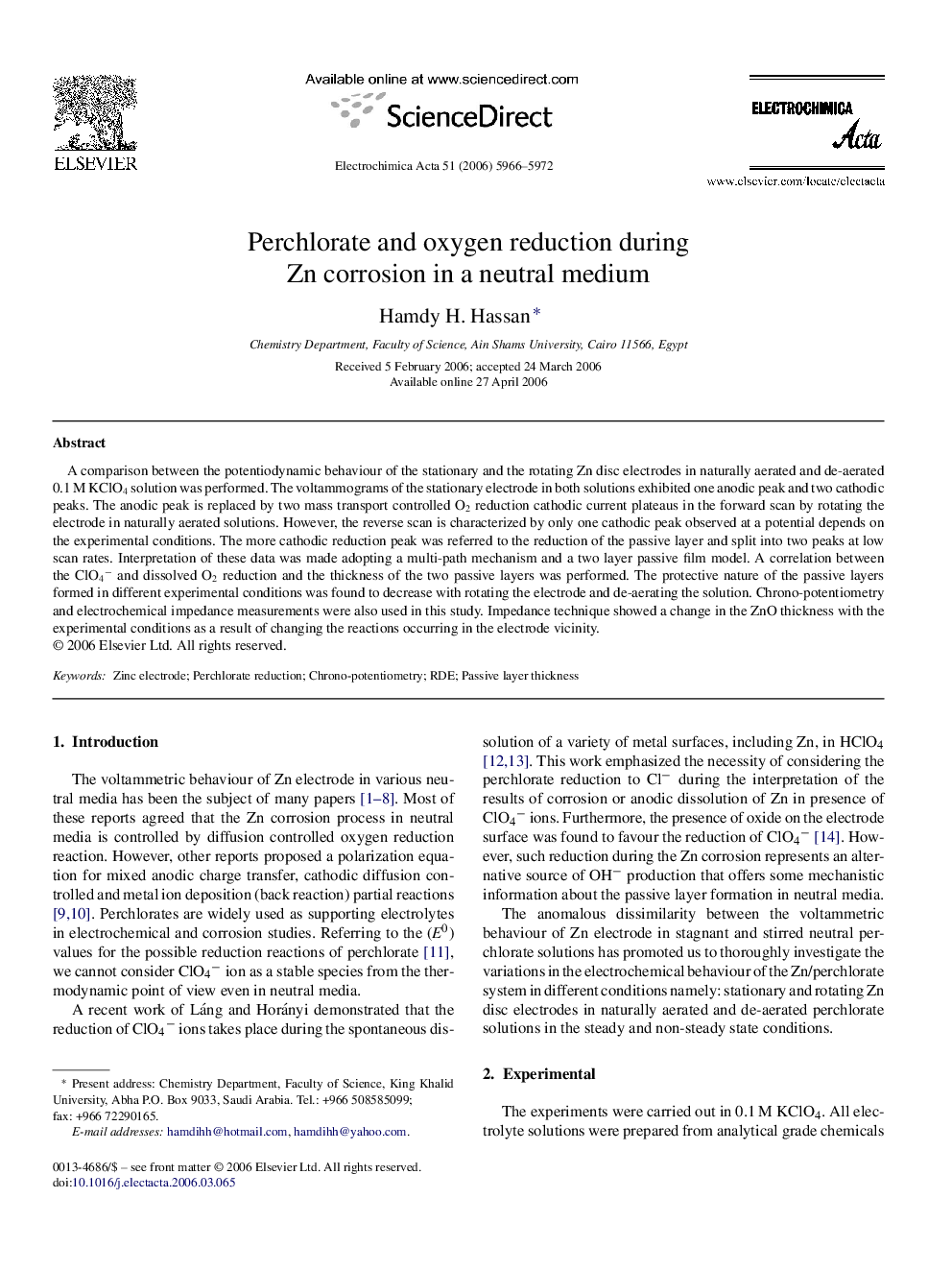 Perchlorate and oxygen reduction during Zn corrosion in a neutral medium