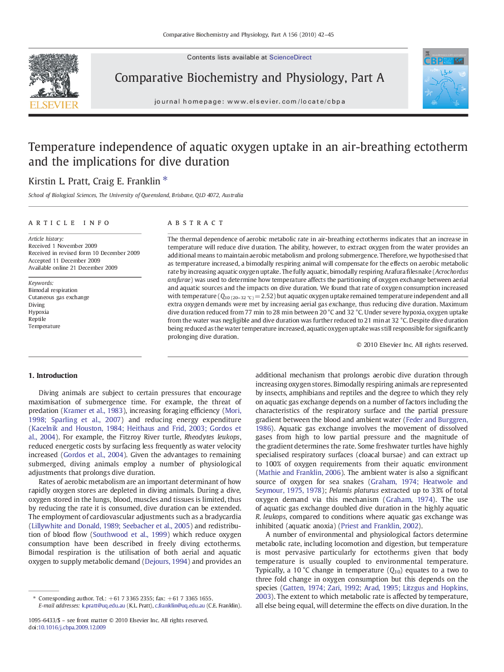 Temperature independence of aquatic oxygen uptake in an air-breathing ectotherm and the implications for dive duration