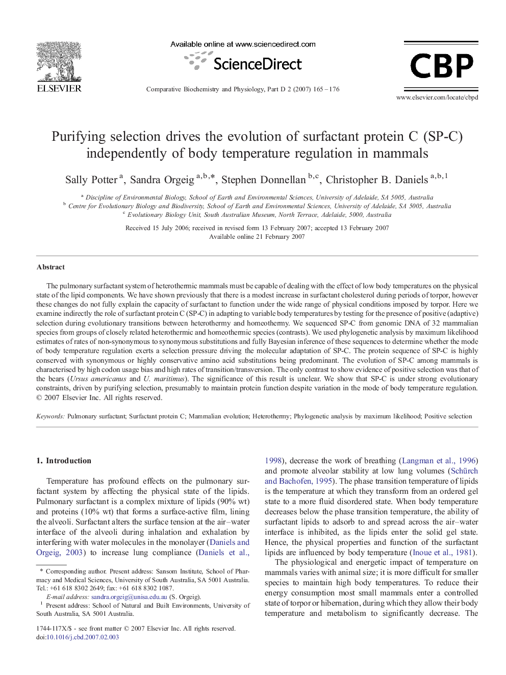 Purifying selection drives the evolution of surfactant protein C (SP-C) independently of body temperature regulation in mammals