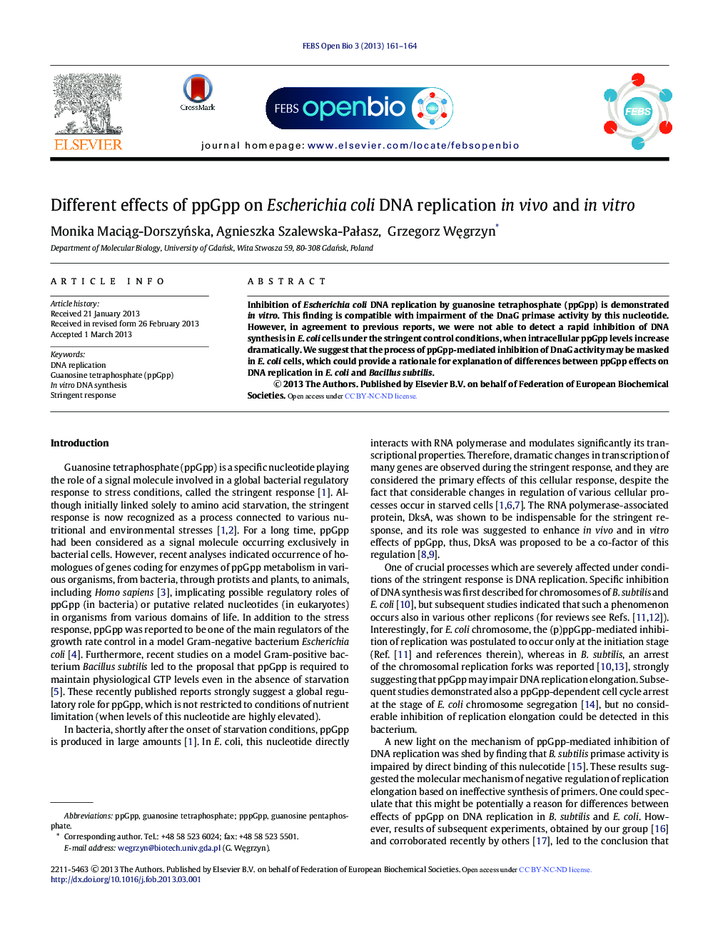 Different effects of ppGpp on Escherichia coli DNA replication in vivo and in vitro