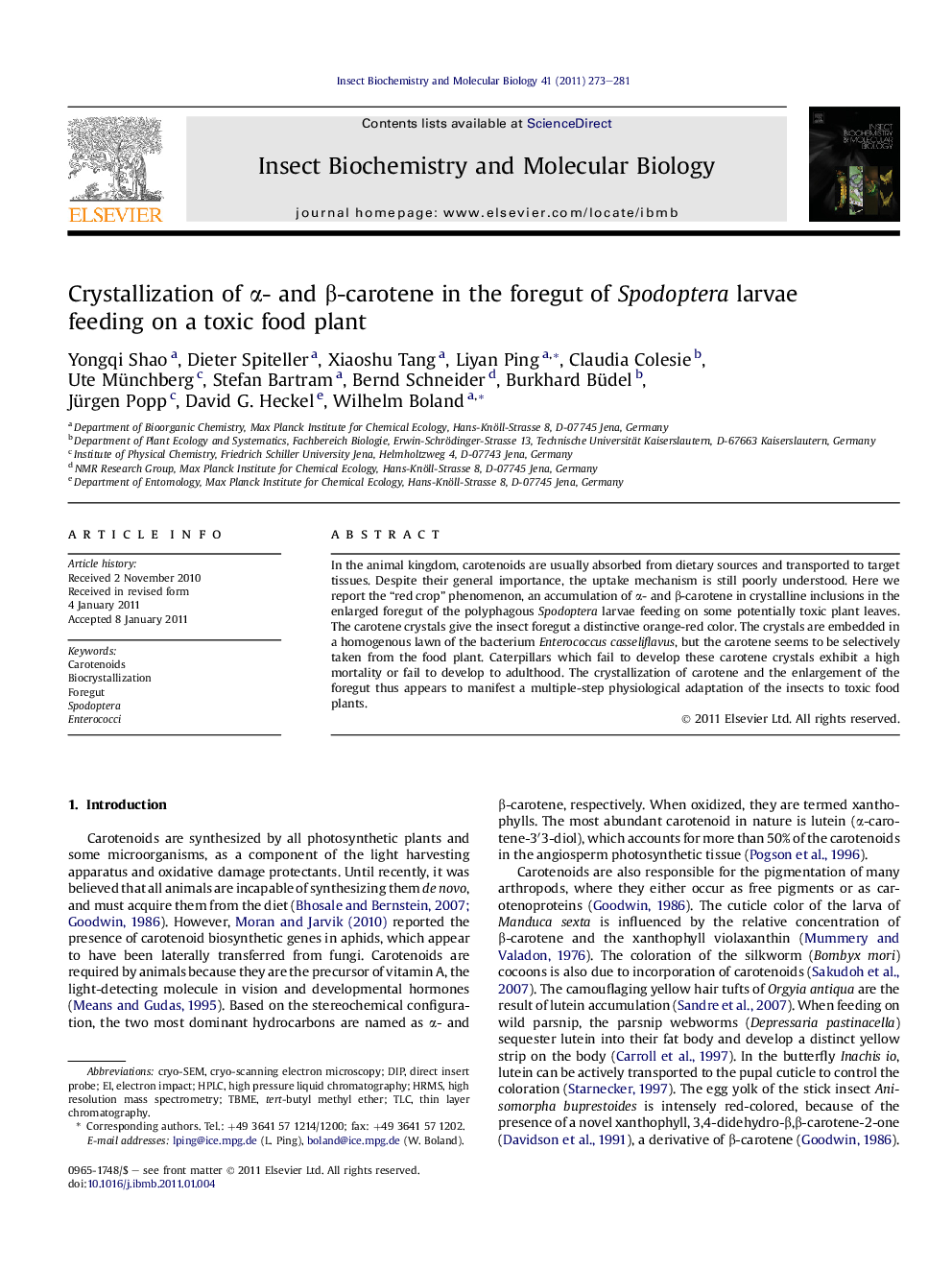 Crystallization of α- and β-carotene in the foregut of Spodoptera larvae feeding on a toxic food plant