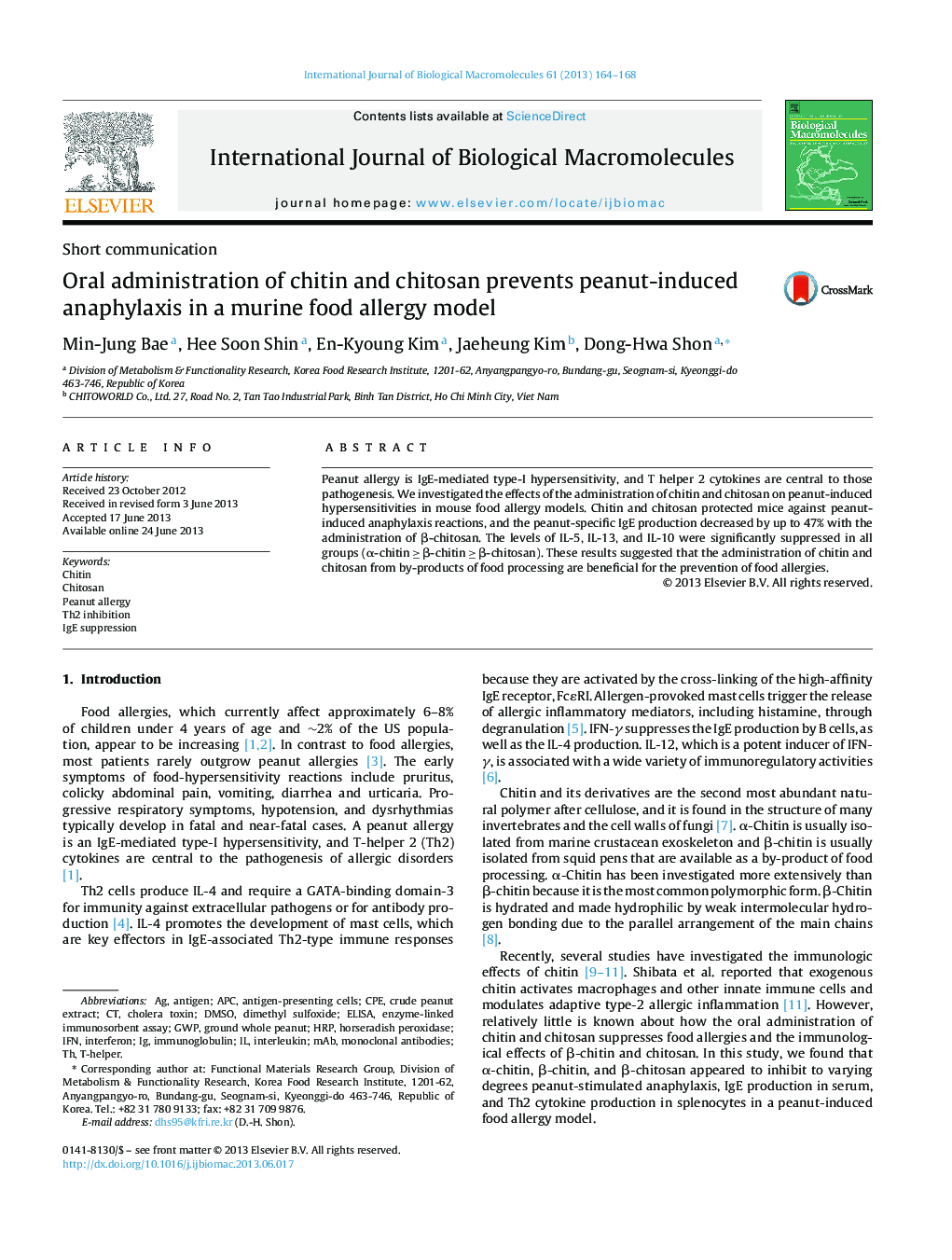 Oral administration of chitin and chitosan prevents peanut-induced anaphylaxis in a murine food allergy model