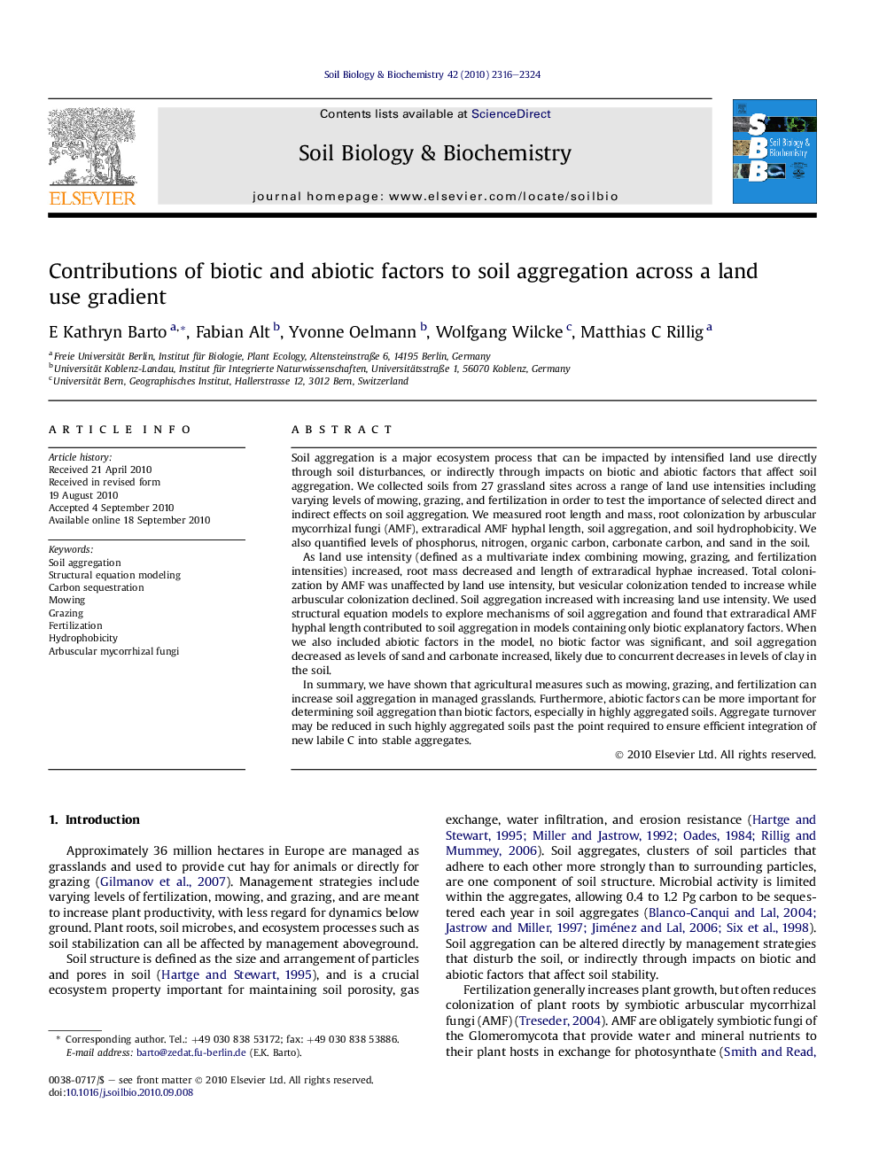 Contributions of biotic and abiotic factors to soil aggregation across a land use gradient