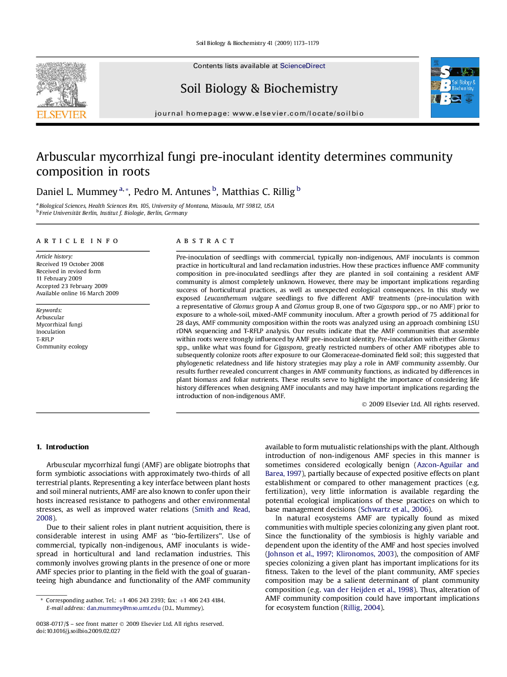 Arbuscular mycorrhizal fungi pre-inoculant identity determines community composition in roots