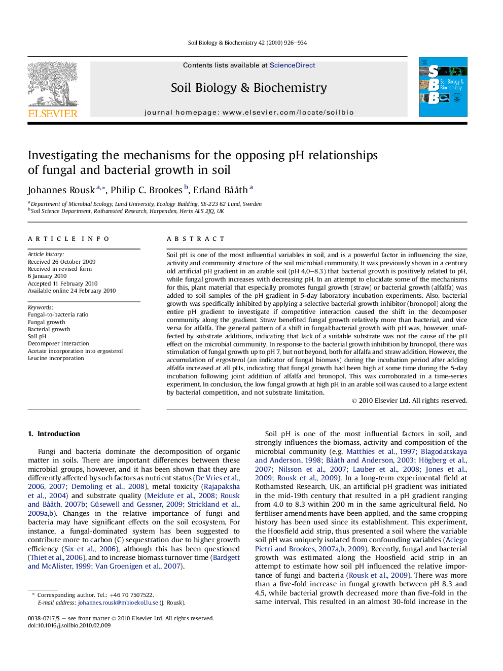 Investigating the mechanisms for the opposing pH relationships of fungal and bacterial growth in soil