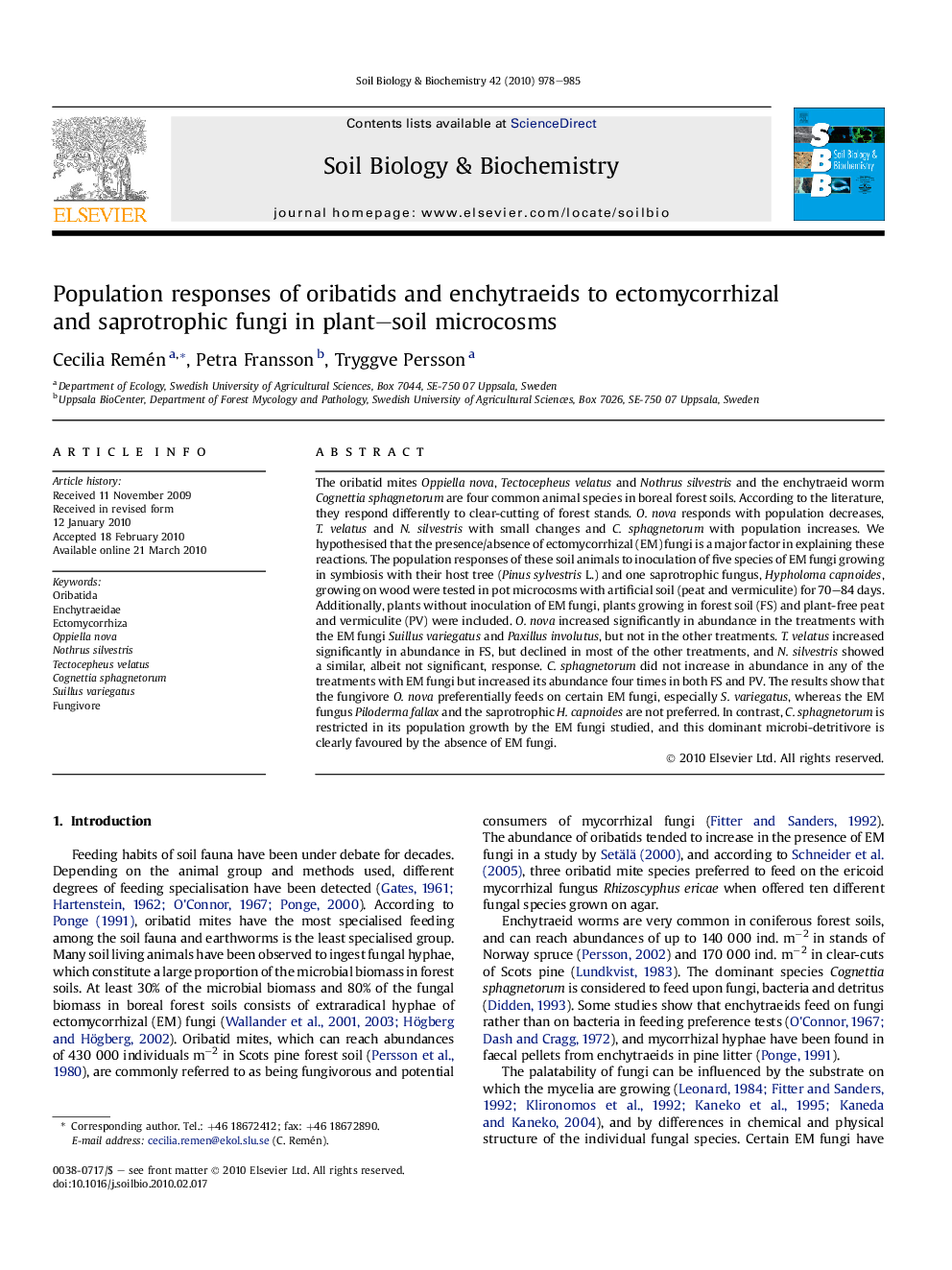 Population responses of oribatids and enchytraeids to ectomycorrhizal and saprotrophic fungi in plant–soil microcosms