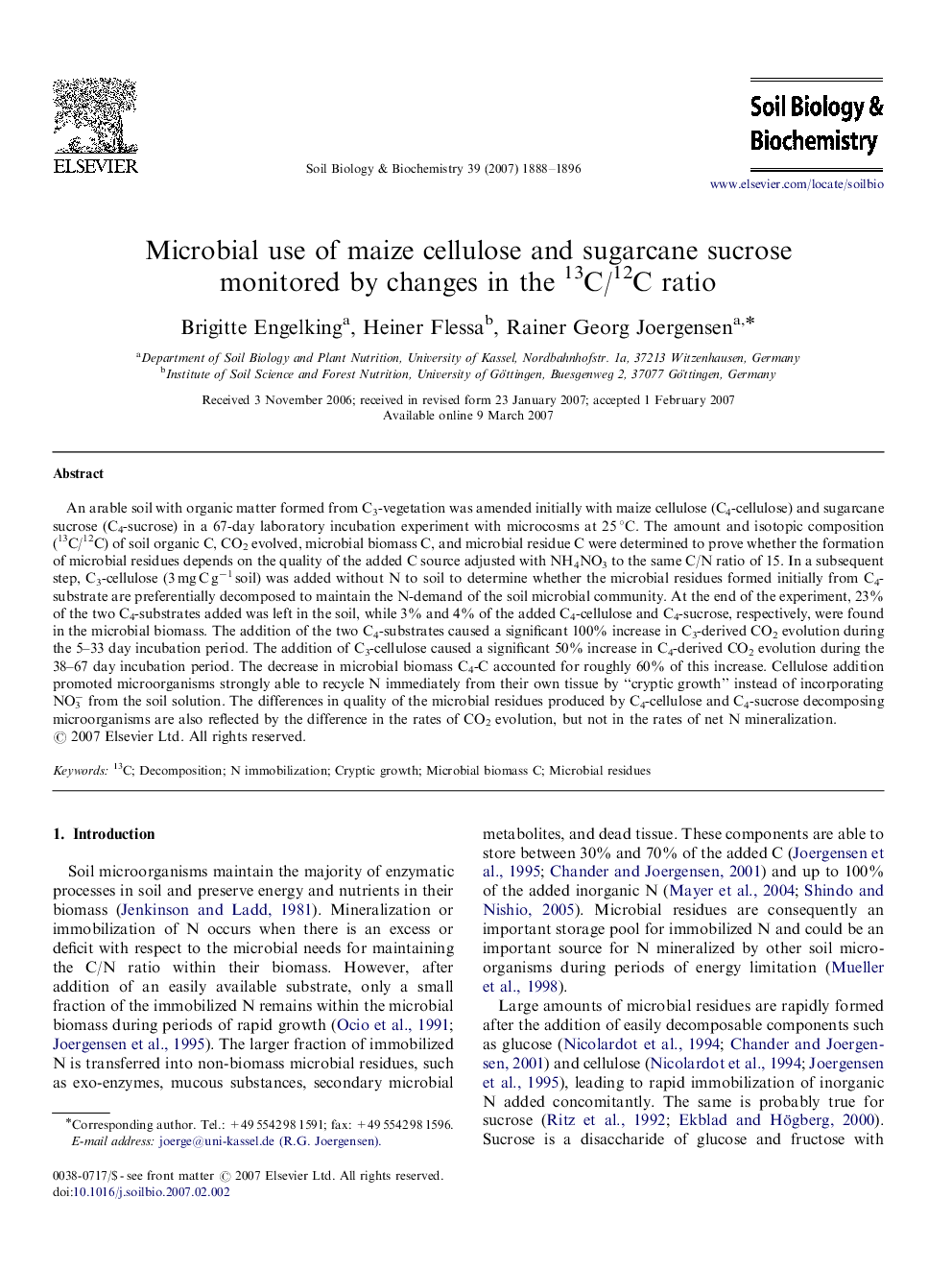 Microbial use of maize cellulose and sugarcane sucrose monitored by changes in the 13C/12C ratio