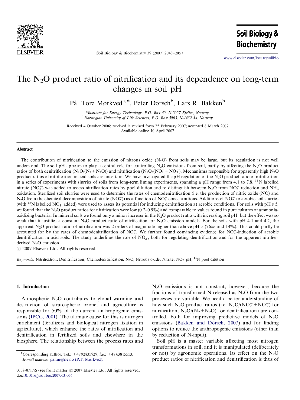 The N2O product ratio of nitrification and its dependence on long-term changes in soil pH