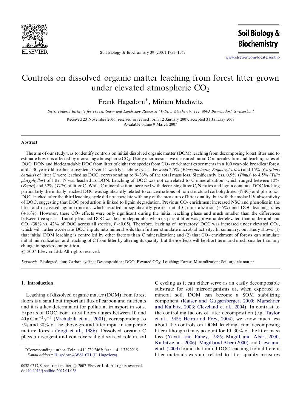 Controls on dissolved organic matter leaching from forest litter grown under elevated atmospheric CO2CO2