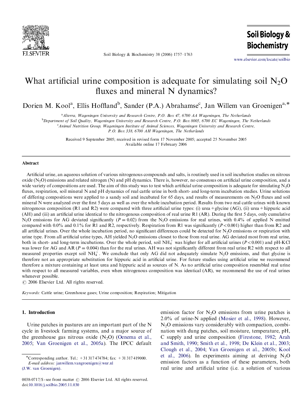 What artificial urine composition is adequate for simulating soil N2O fluxes and mineral N dynamics?