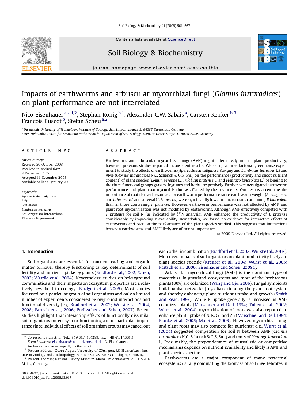 Impacts of earthworms and arbuscular mycorrhizal fungi (Glomus intraradices) on plant performance are not interrelated