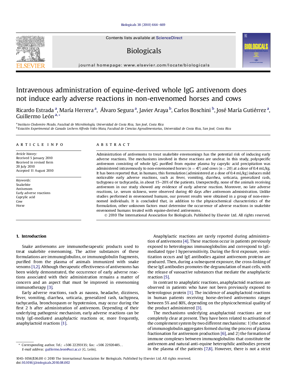 Intravenous administration of equine-derived whole IgG antivenom does not induce early adverse reactions in non-envenomed horses and cows