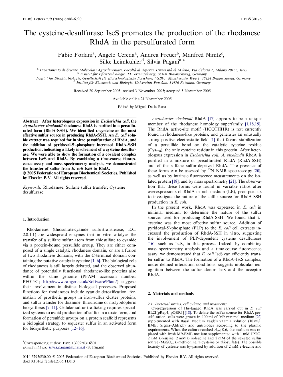 The cysteine-desulfurase IscS promotes the production of the rhodanese RhdA in the persulfurated form