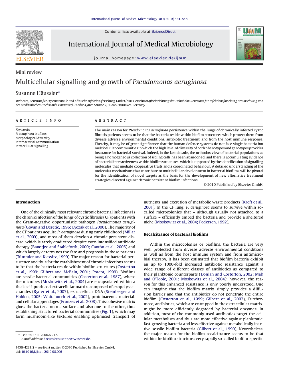 Multicellular signalling and growth of Pseudomonas aeruginosa