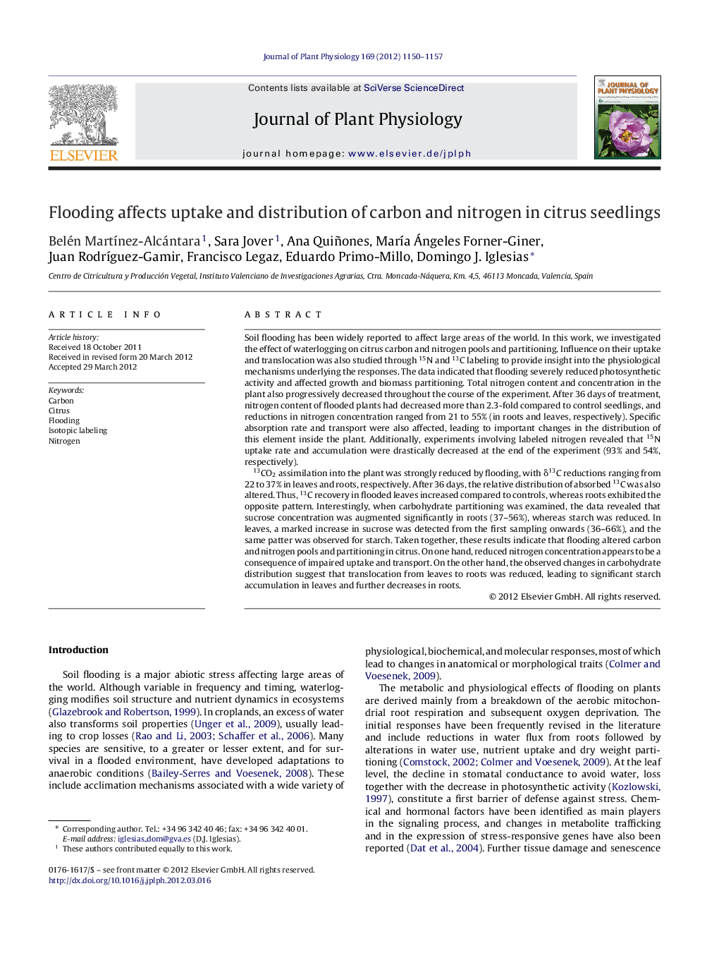 Flooding affects uptake and distribution of carbon and nitrogen in citrus seedlings