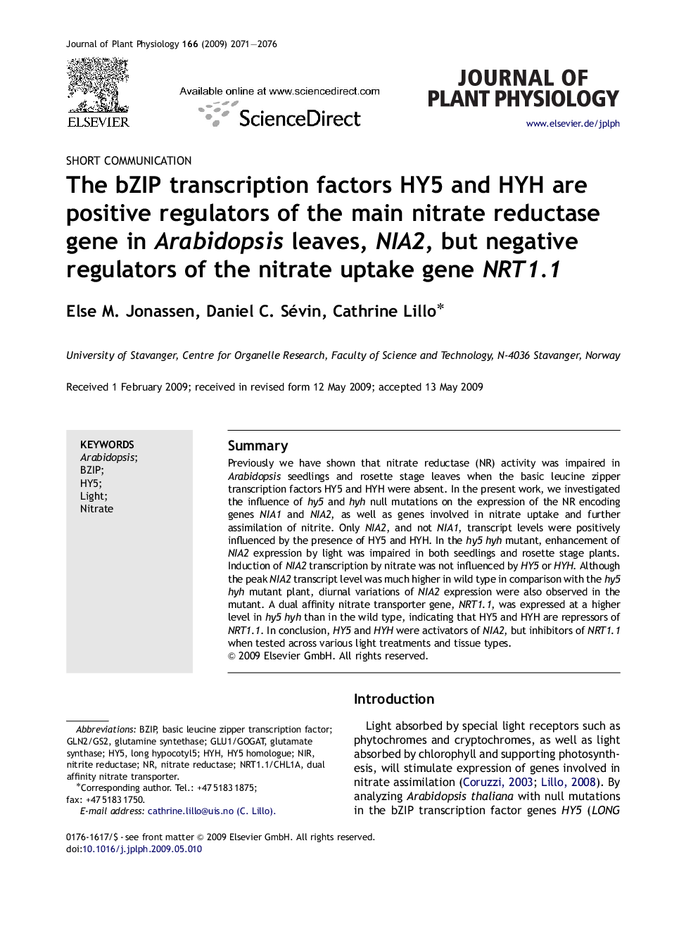 The bZIP transcription factors HY5 and HYH are positive regulators of the main nitrate reductase gene in Arabidopsis leaves, NIA2, but negative regulators of the nitrate uptake gene NRT1.1